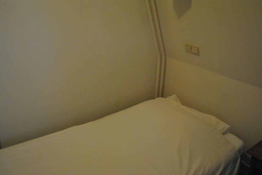 Hotel De Halve Maan Bovenkarspel Pokój zdjęcie
